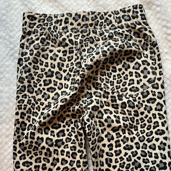 How.Very.Loved - Cheetah Print flare pants - like new - Picture 7 of 8